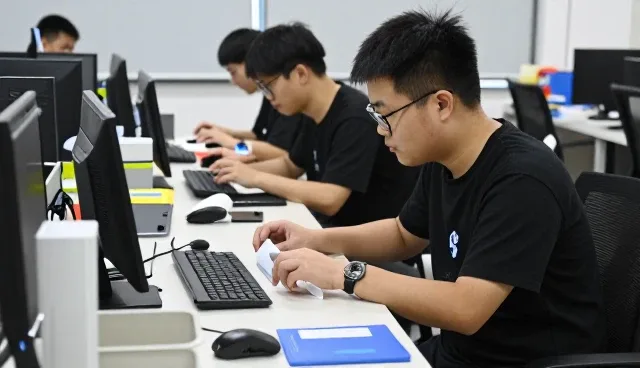湖南享景国际旅行社有限公司解答关于长沙张家界定制游的问题